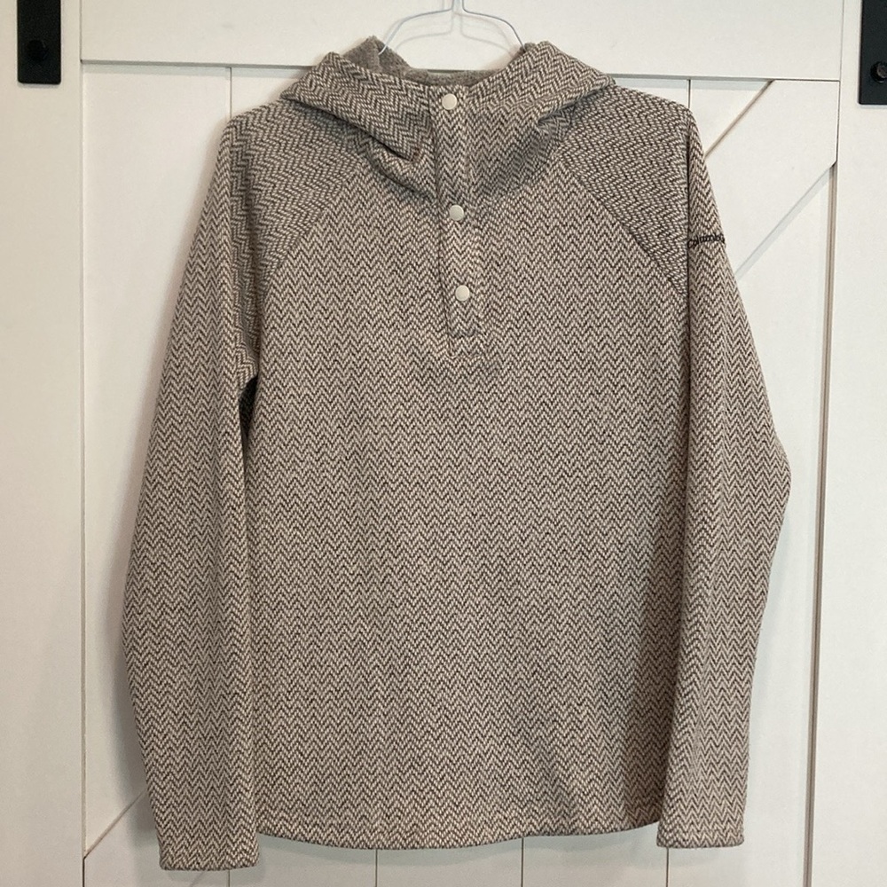 Women’s Columbia fleece-lined pullover hoodie, size XL